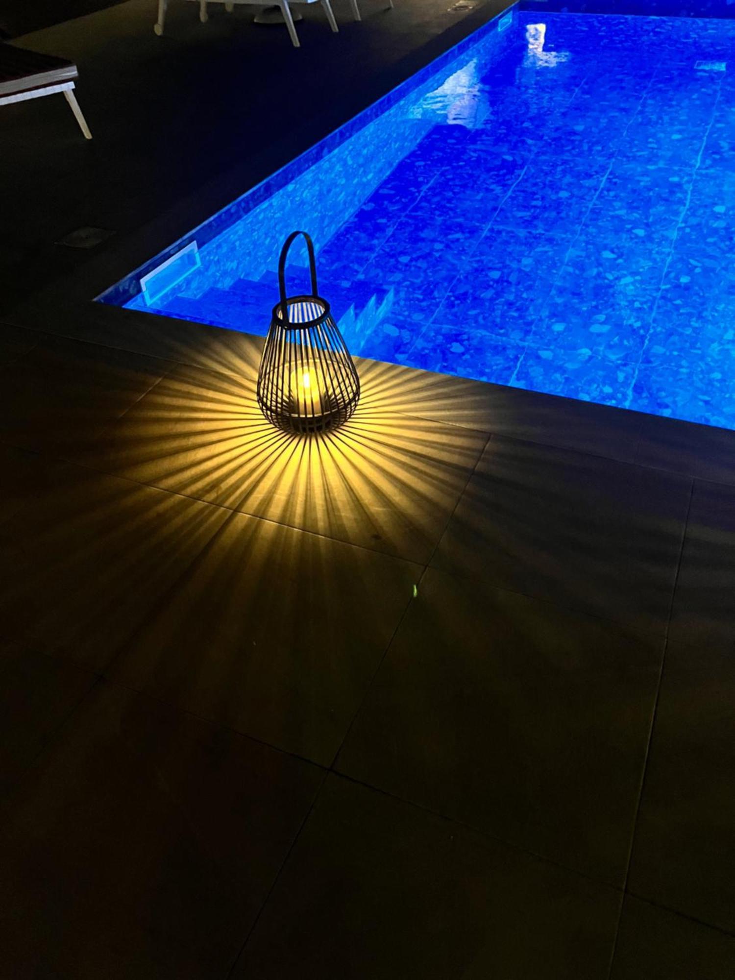 Cora May Central Villa With Private Pool 200M To The Beach 팔리라키 외부 사진